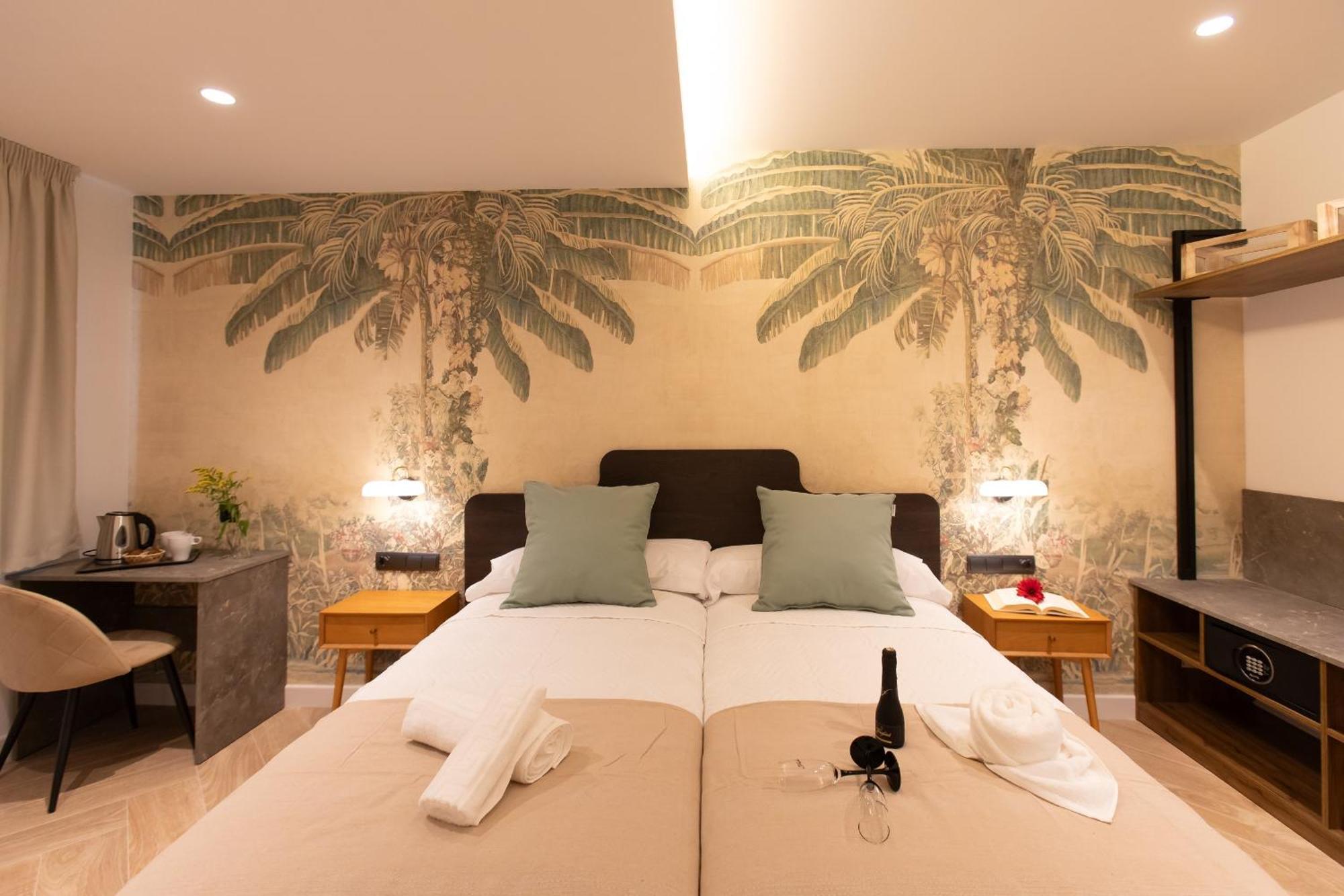 Boutique Rooms Playa Burriana เนร์คา ภายนอก รูปภาพ