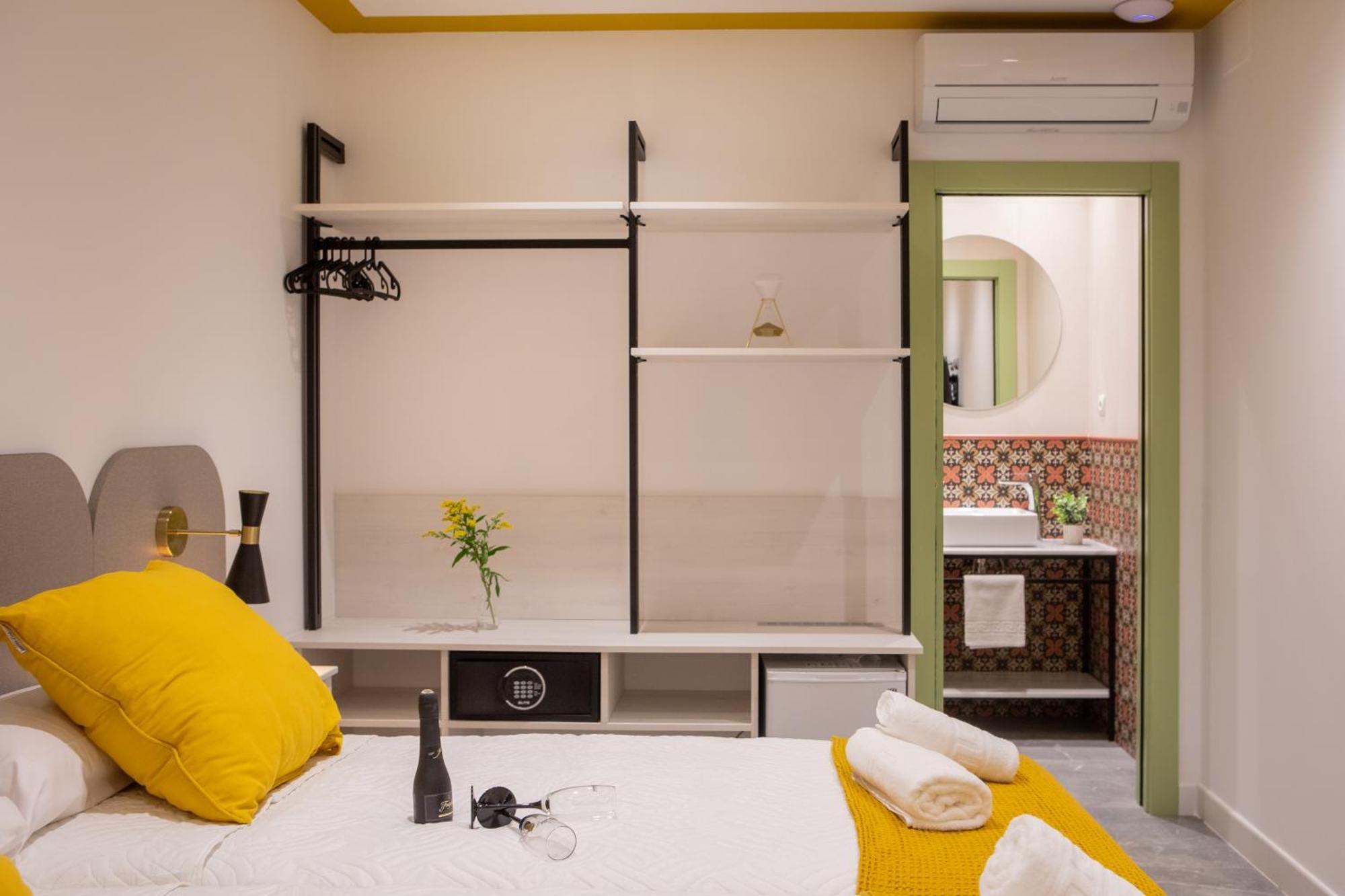 Boutique Rooms Playa Burriana เนร์คา ภายนอก รูปภาพ