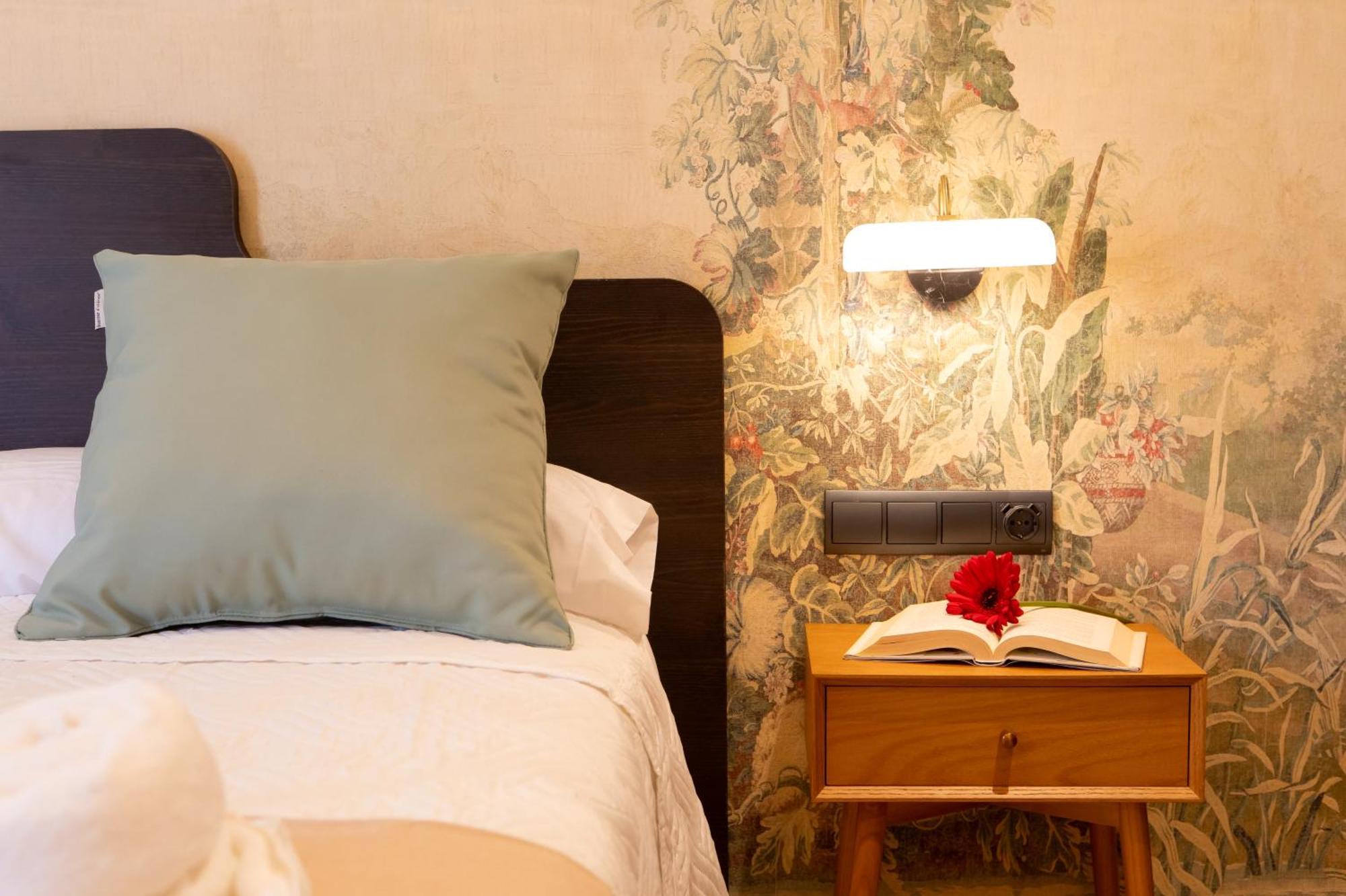 Boutique Rooms Playa Burriana เนร์คา ภายนอก รูปภาพ