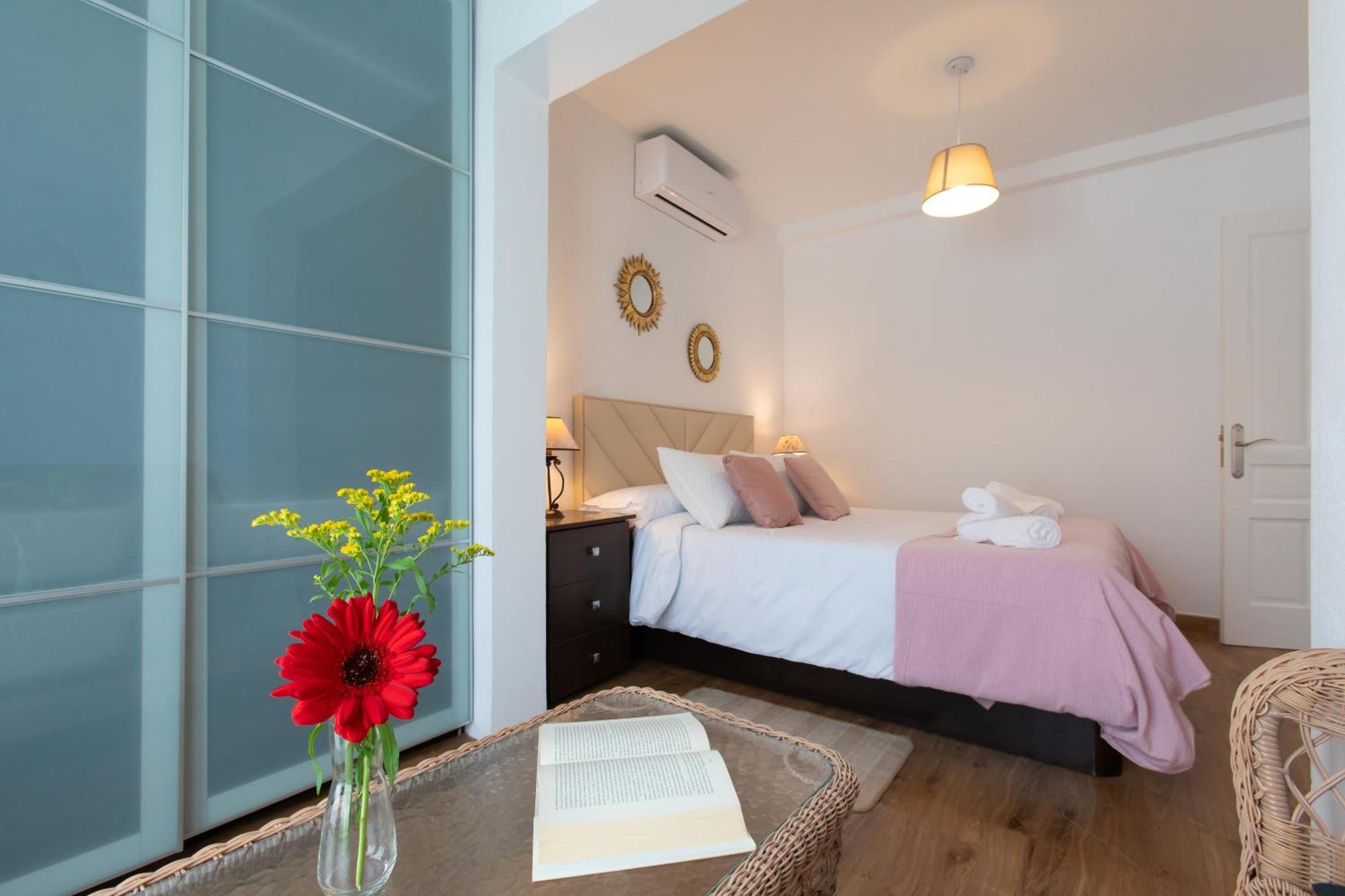 Boutique Rooms Playa Burriana เนร์คา ภายนอก รูปภาพ
