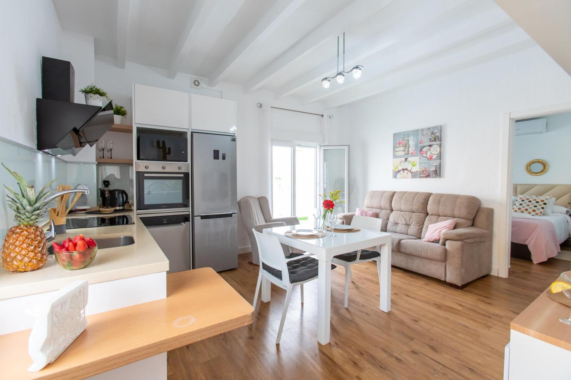 Boutique Rooms Playa Burriana เนร์คา ภายนอก รูปภาพ