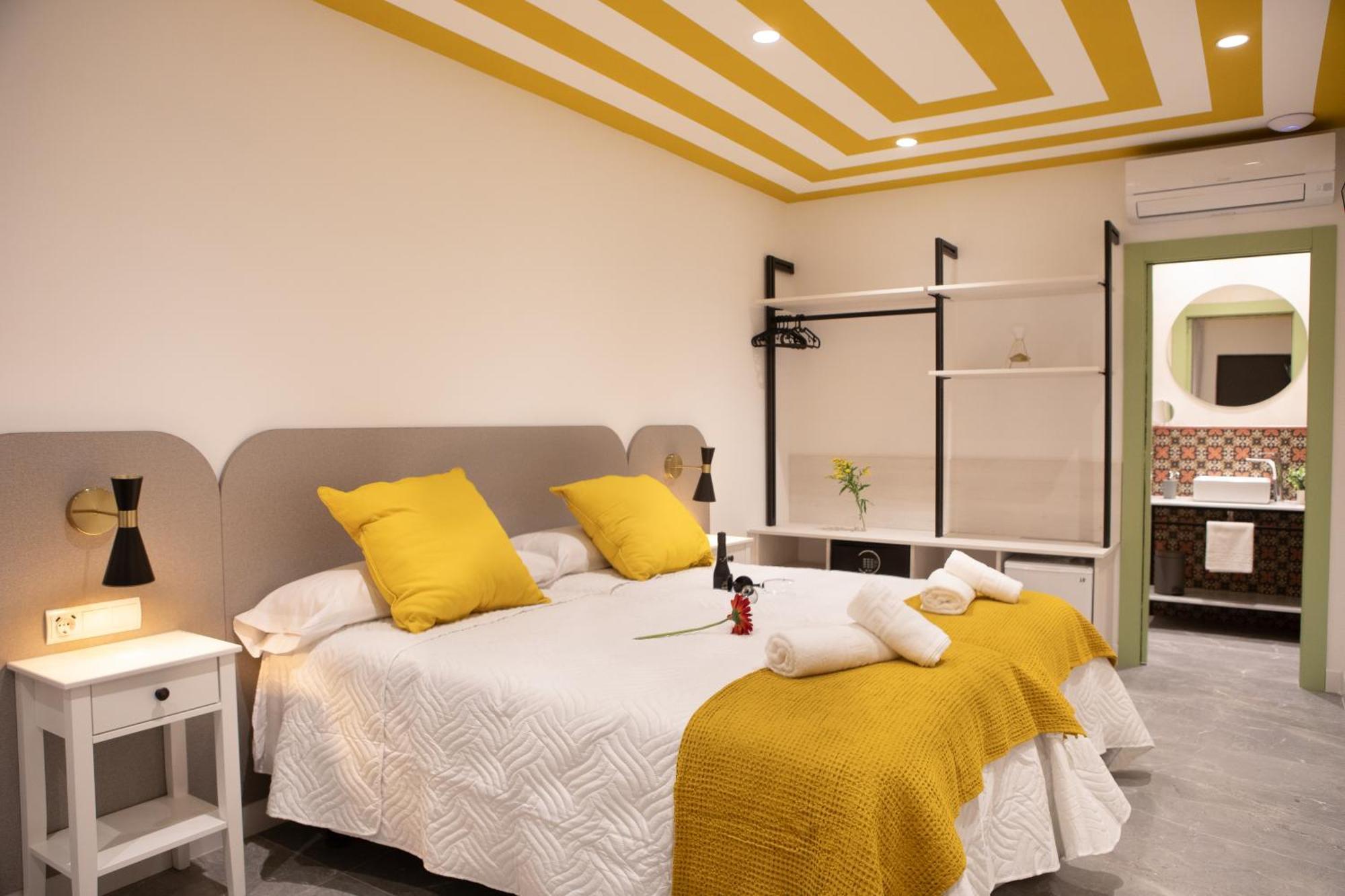 Boutique Rooms Playa Burriana เนร์คา ภายนอก รูปภาพ