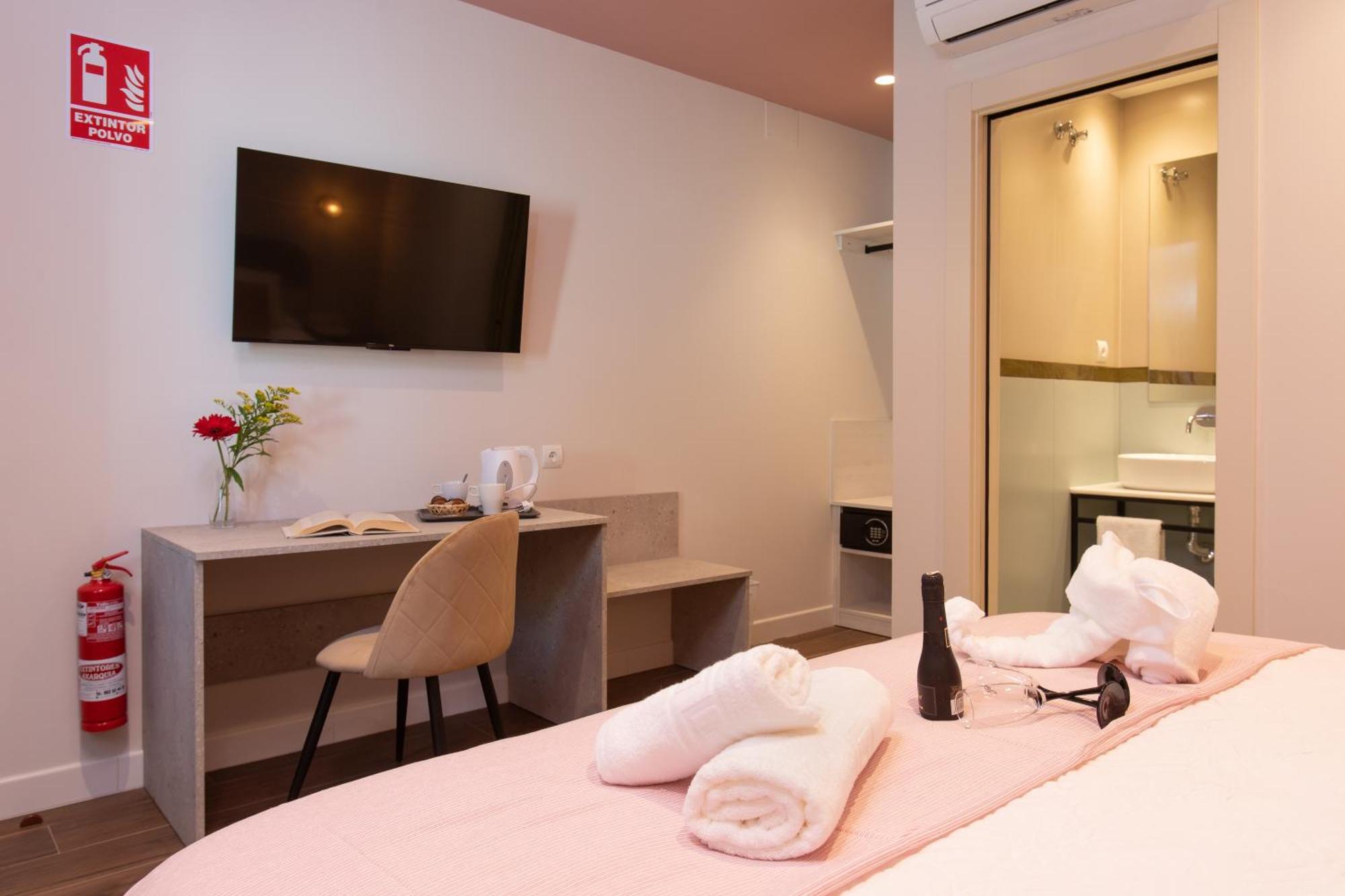 Boutique Rooms Playa Burriana เนร์คา ภายนอก รูปภาพ