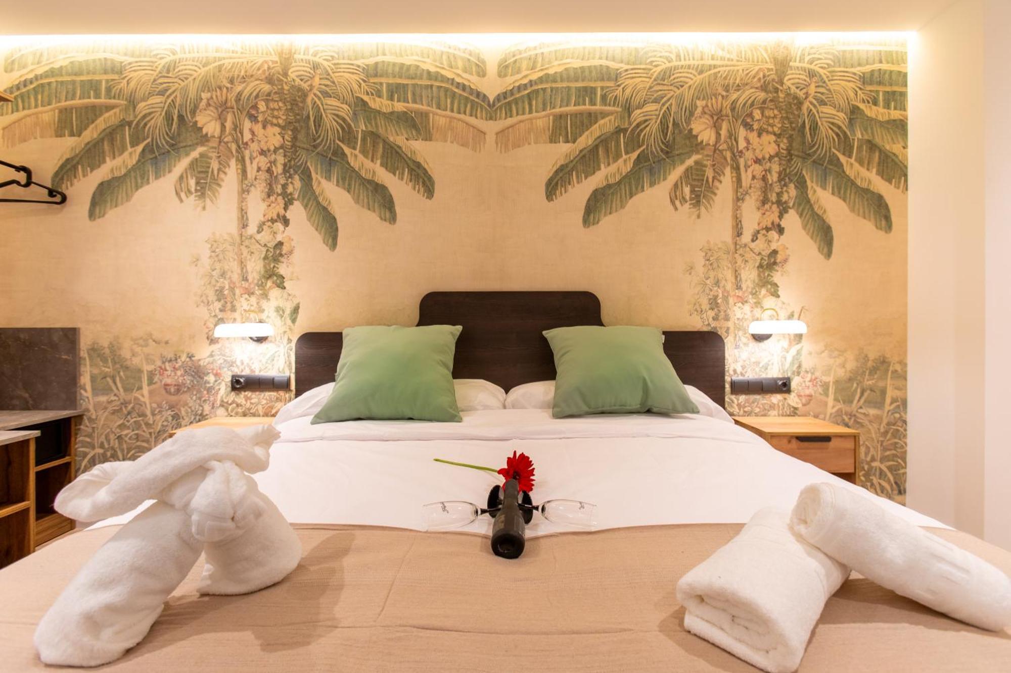 Boutique Rooms Playa Burriana เนร์คา ภายนอก รูปภาพ